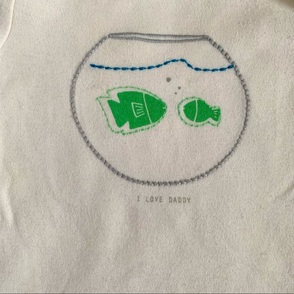 2 BabyGap Bodysuits• I Love Daddy • 3-6 months - Picture 4 of 6